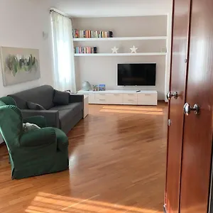 Apartment Casa Mia A Nervi, Genua