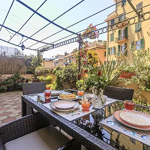 Apartment Sole, Terrazza, Centro Citta E Wi-fi Veloce!, Genua